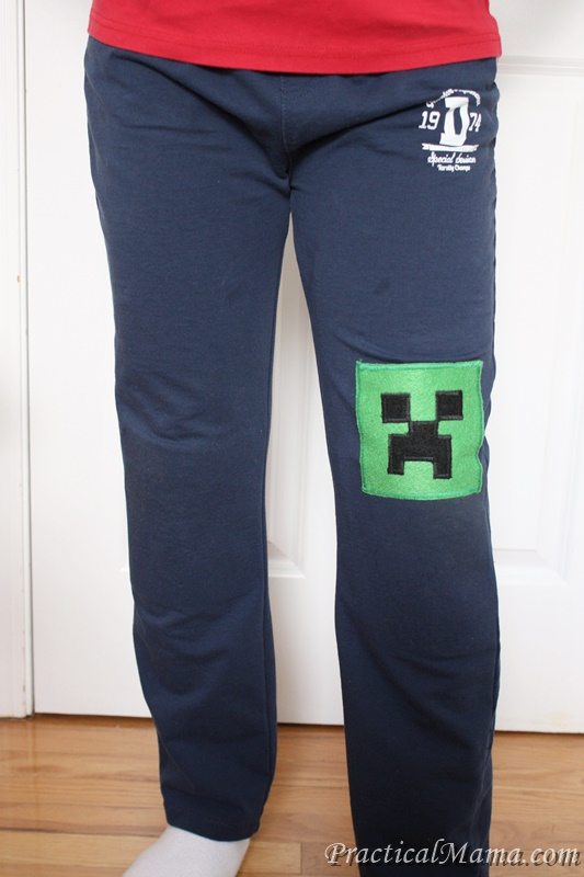 DIY: Minecraft knee patch for kids - w/ printable pattern - 